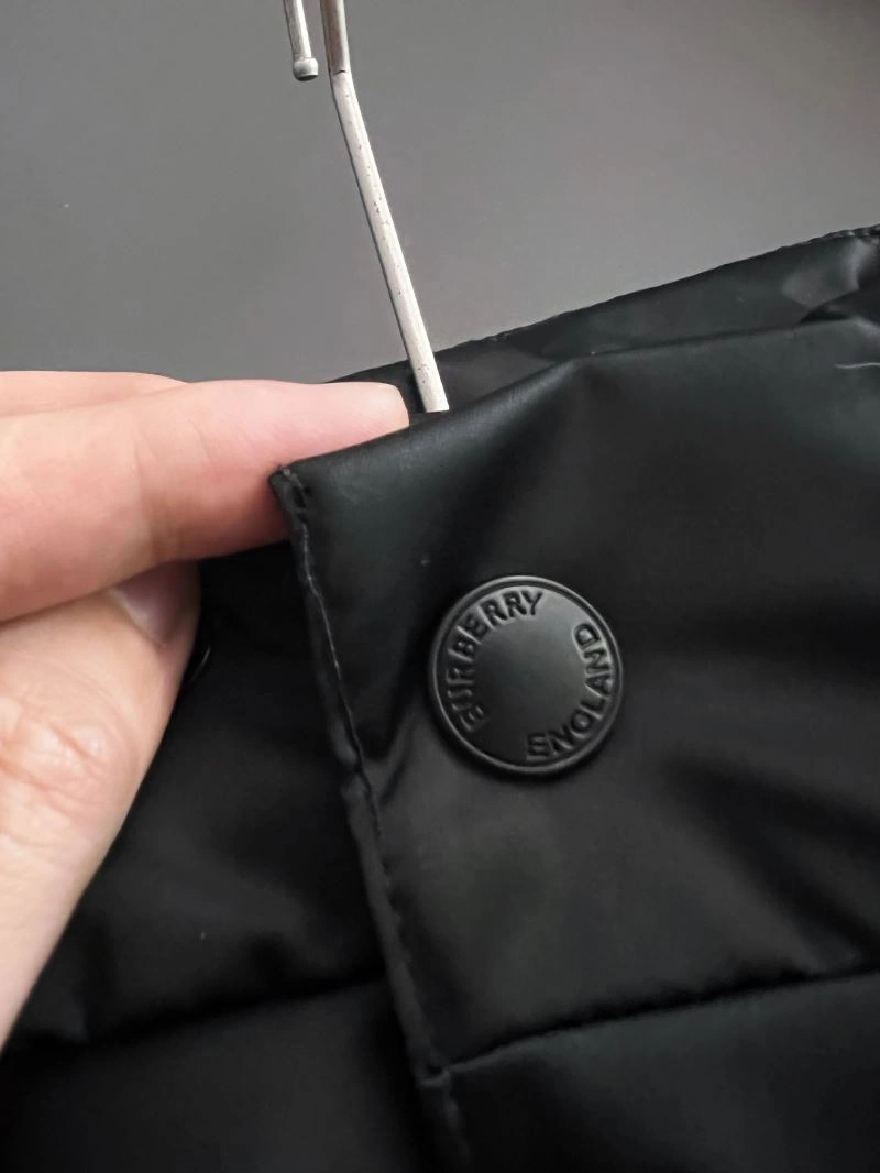 EyeCatching Burberry Down Jackets 105902