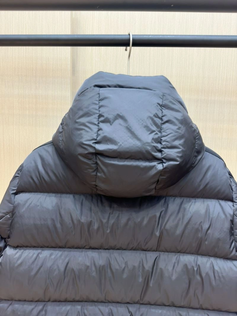 FlexibleFit Burberry Down Jackets 105895