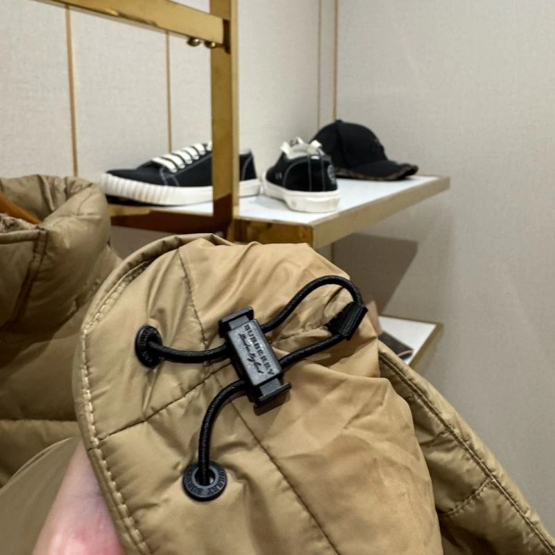 Unisex Burberry Down Jackets 105885