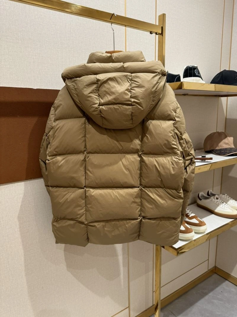 Unisex Burberry Down Jackets 105885