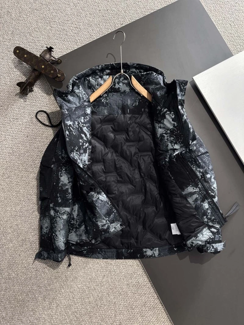 Lightweight Burberry Down Jackets 105882