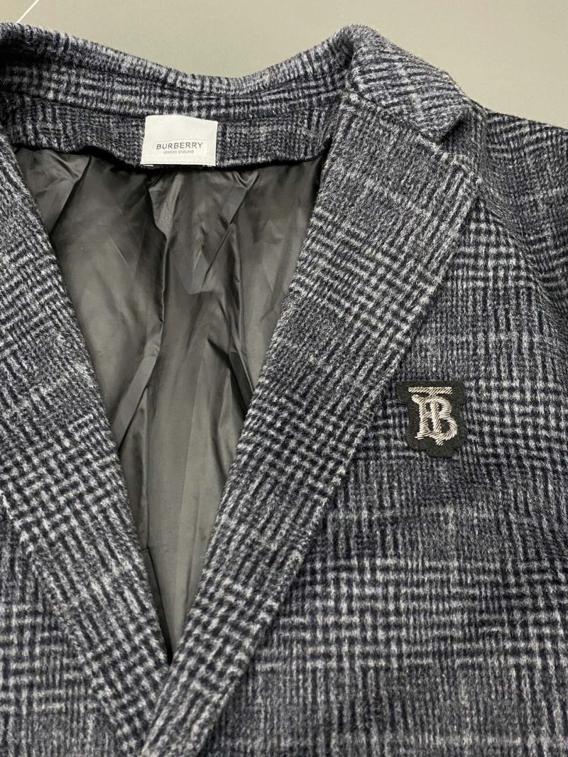 Timeless Burberry Down Jackets 105857