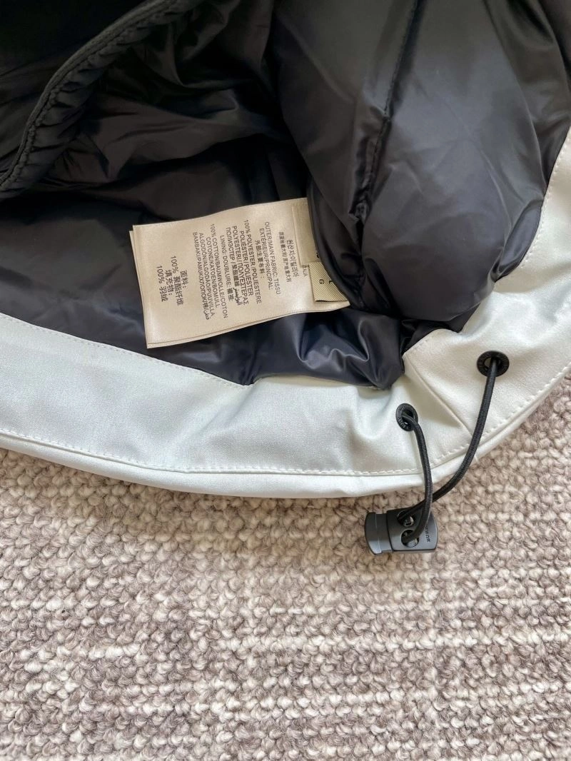 Casual Burberry Down Jackets 105881