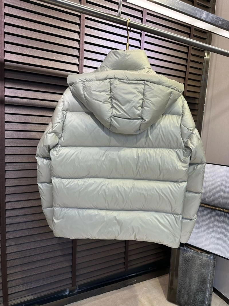 Flexible Burberry Down Jackets 105884