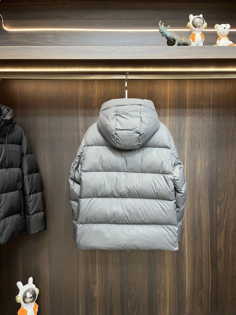 Sustainable Burberry Down Jackets 105868