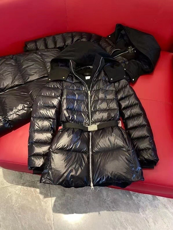 ModernLook Burberry Down Jackets 105837