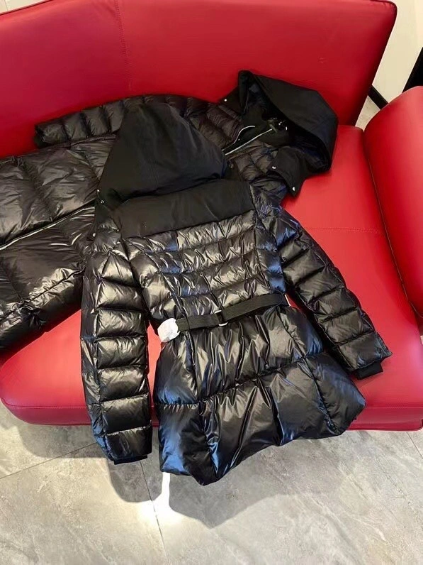 ModernLook Burberry Down Jackets 105837