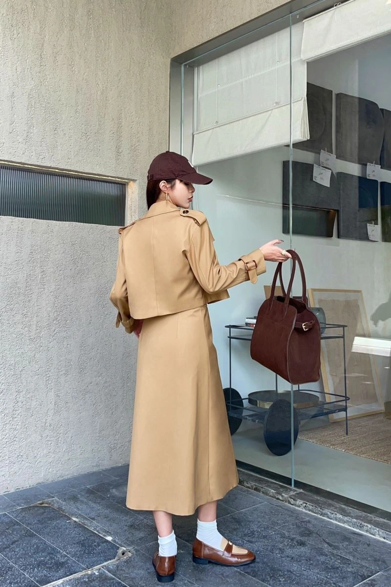 Lightweight Burberry Dress Suits 104810