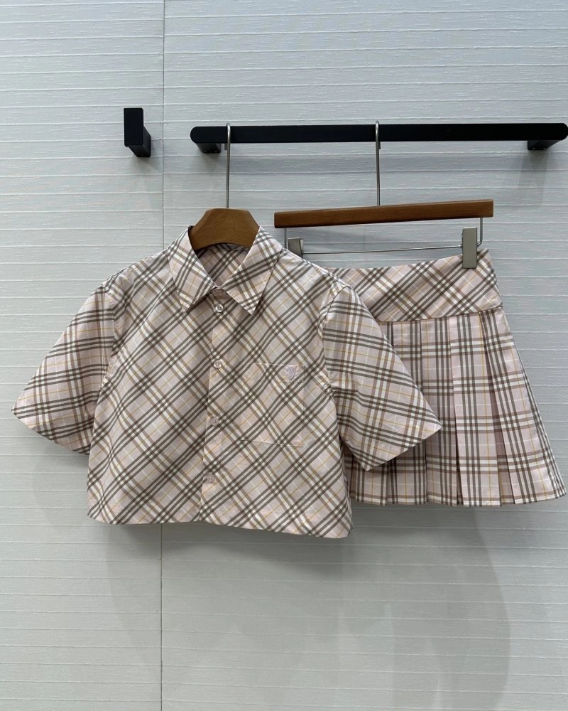 OdorResistant Burberry Dress Suits 99324