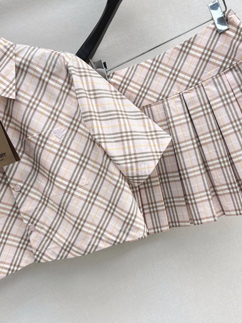 SmoothTexture Burberry Dress Suits 99164