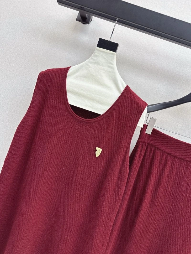UrbanChic Burberry Dress Suits 99117