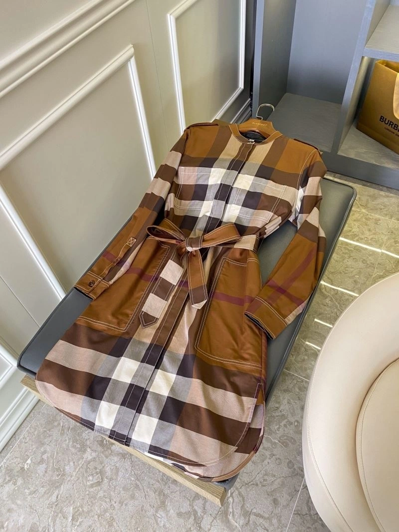 Burberry Dress Unisex 104975