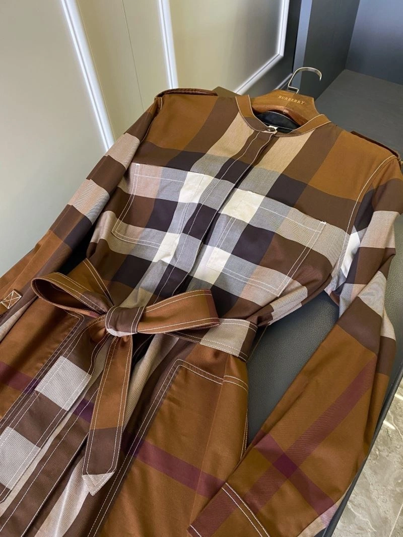 Burberry Dress Unisex 104975