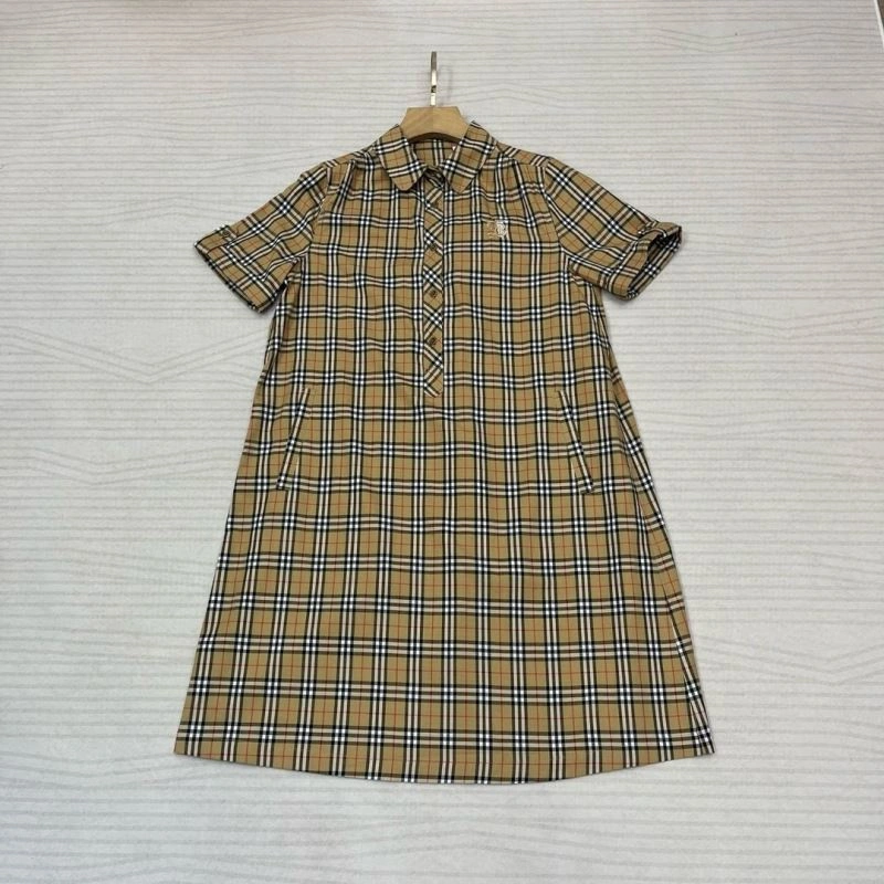 Minimalist Burberry Dress 104948