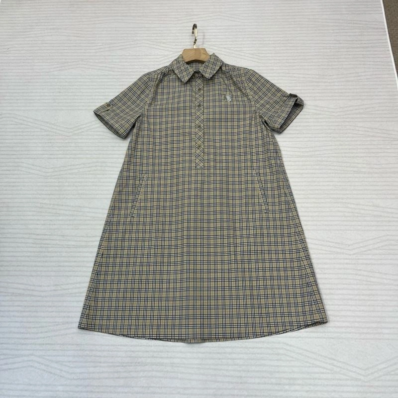 Minimalist Burberry Dress 104948