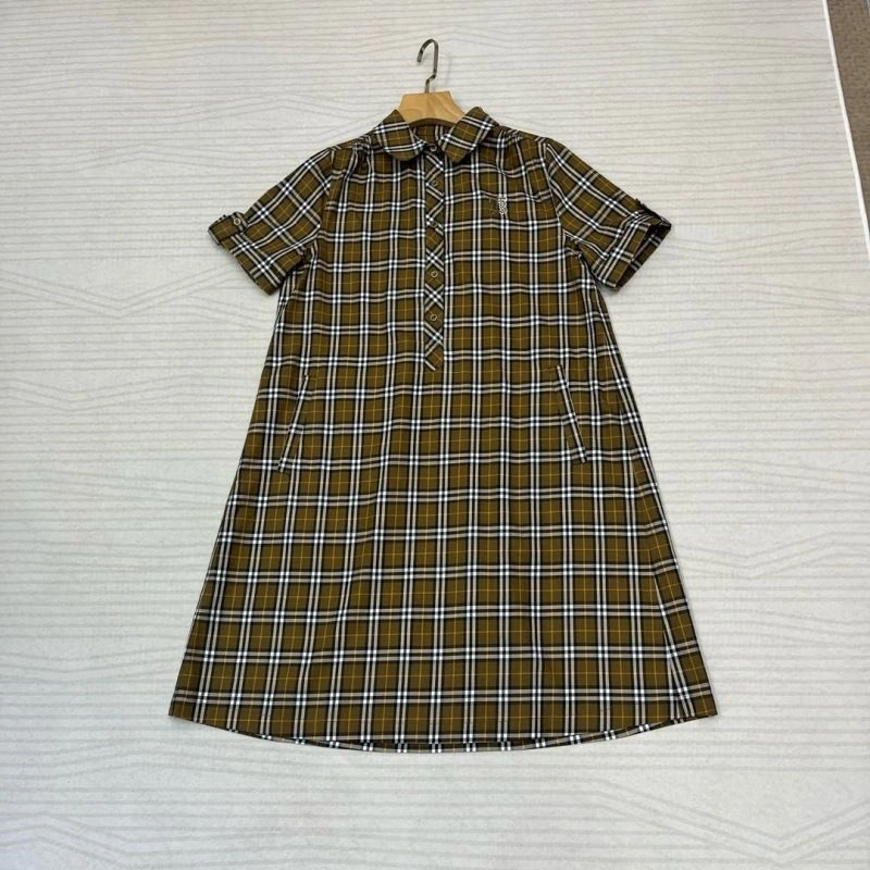 Minimalist Burberry Dress 104948