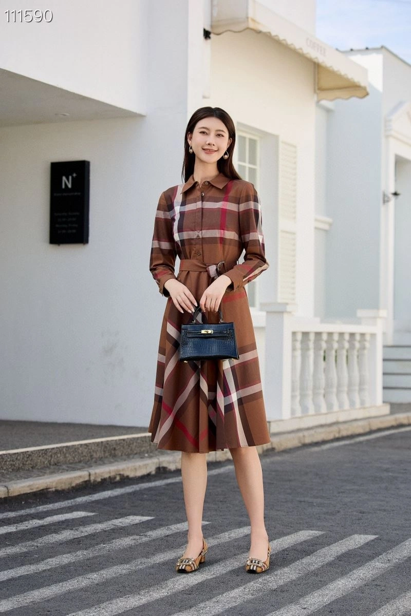 Burberry Dress Sophisticated 104933