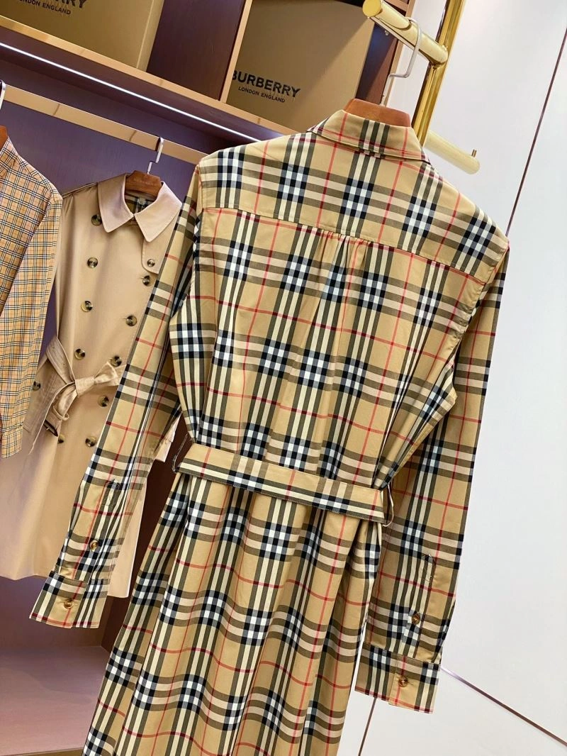 Burberry Dress Breathable 104932