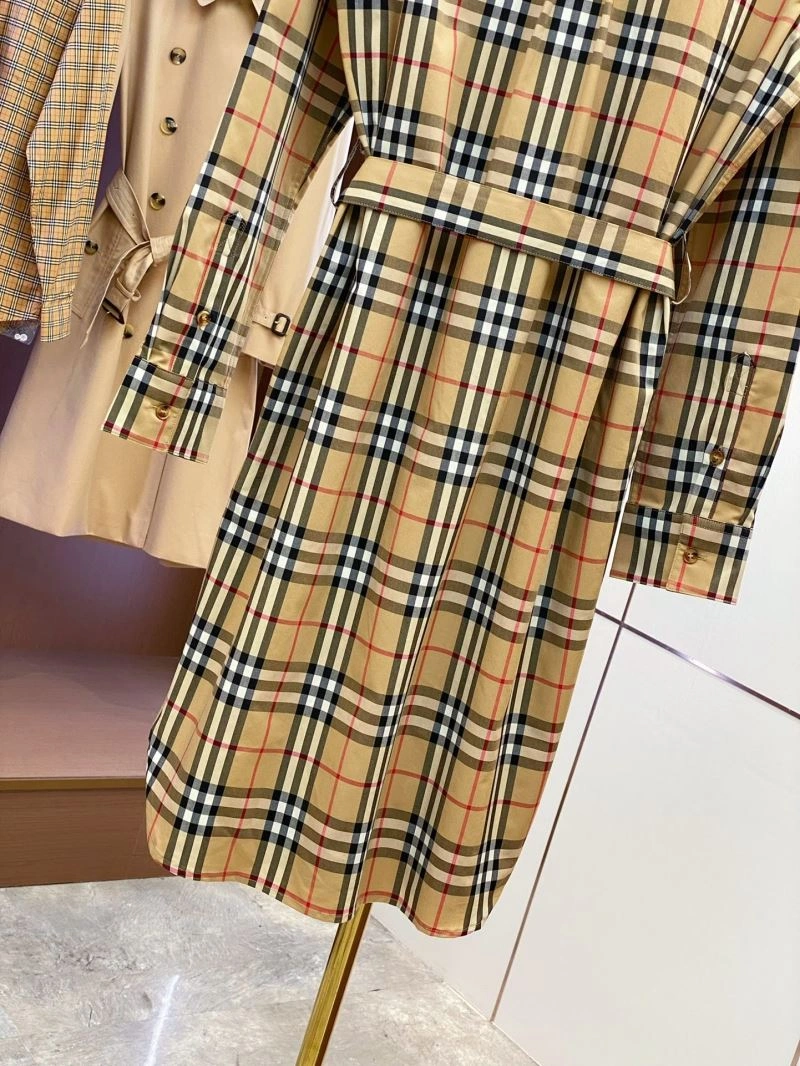 Burberry Dress Breathable 104932