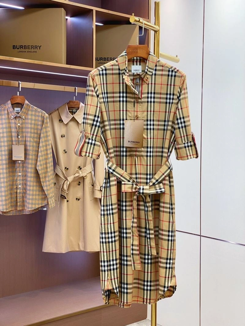 Burberry Dress Breathable 104932