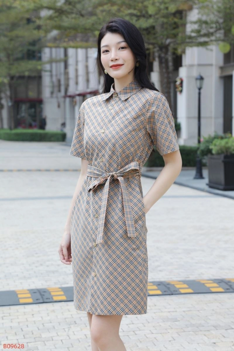 Vibrant Burberry Dress 104918