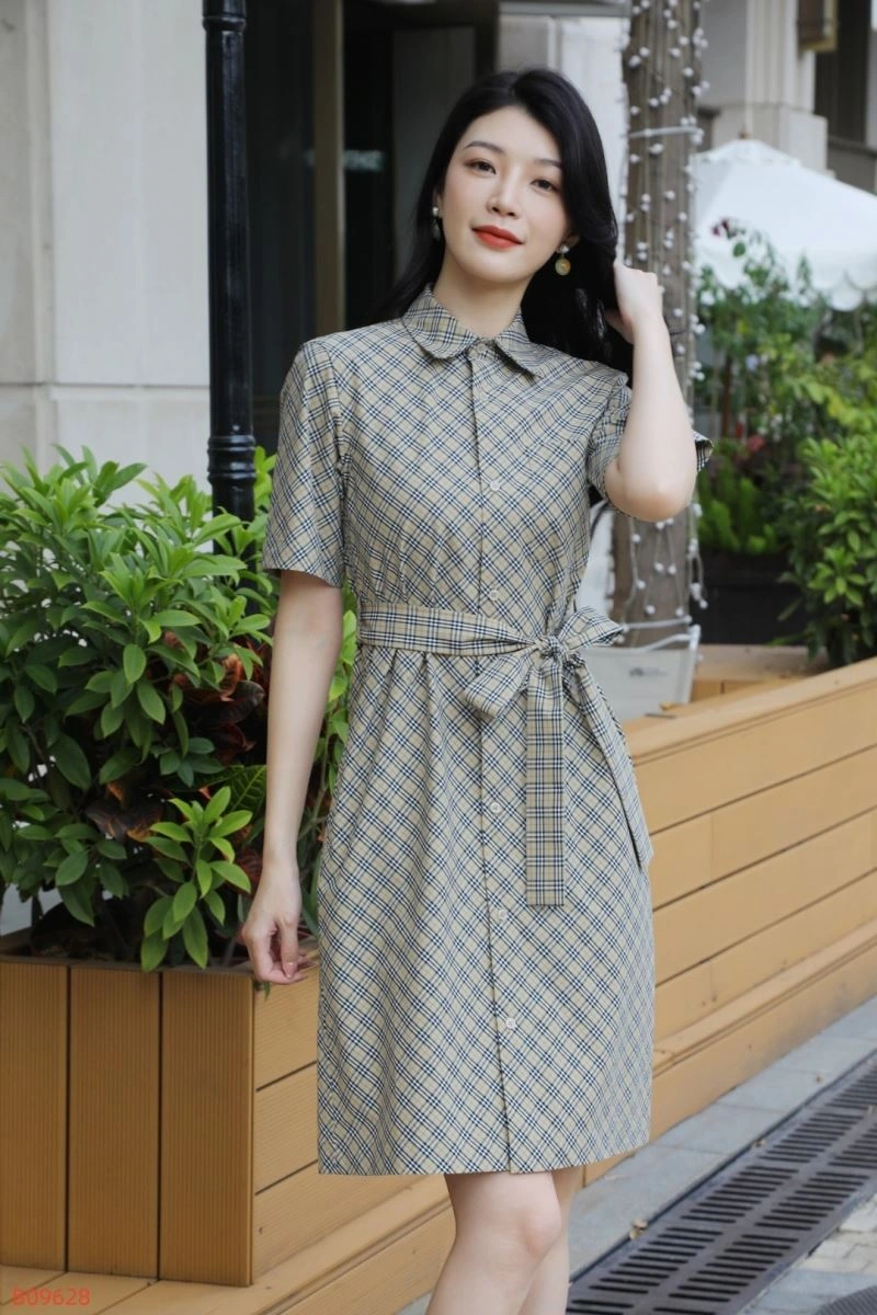 Vibrant Burberry Dress 104918