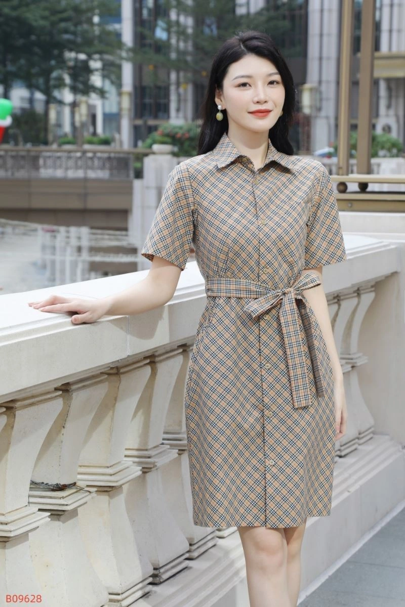 Vibrant Burberry Dress 104918