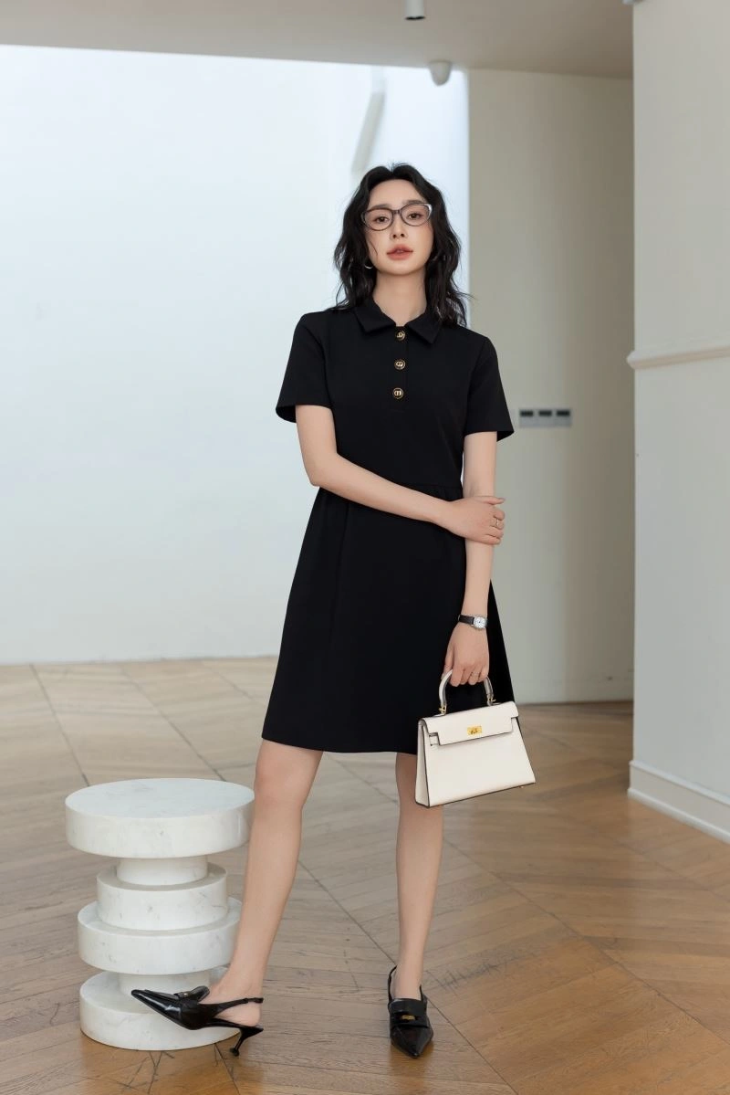 MoistureWicking Burberry Dress 104942