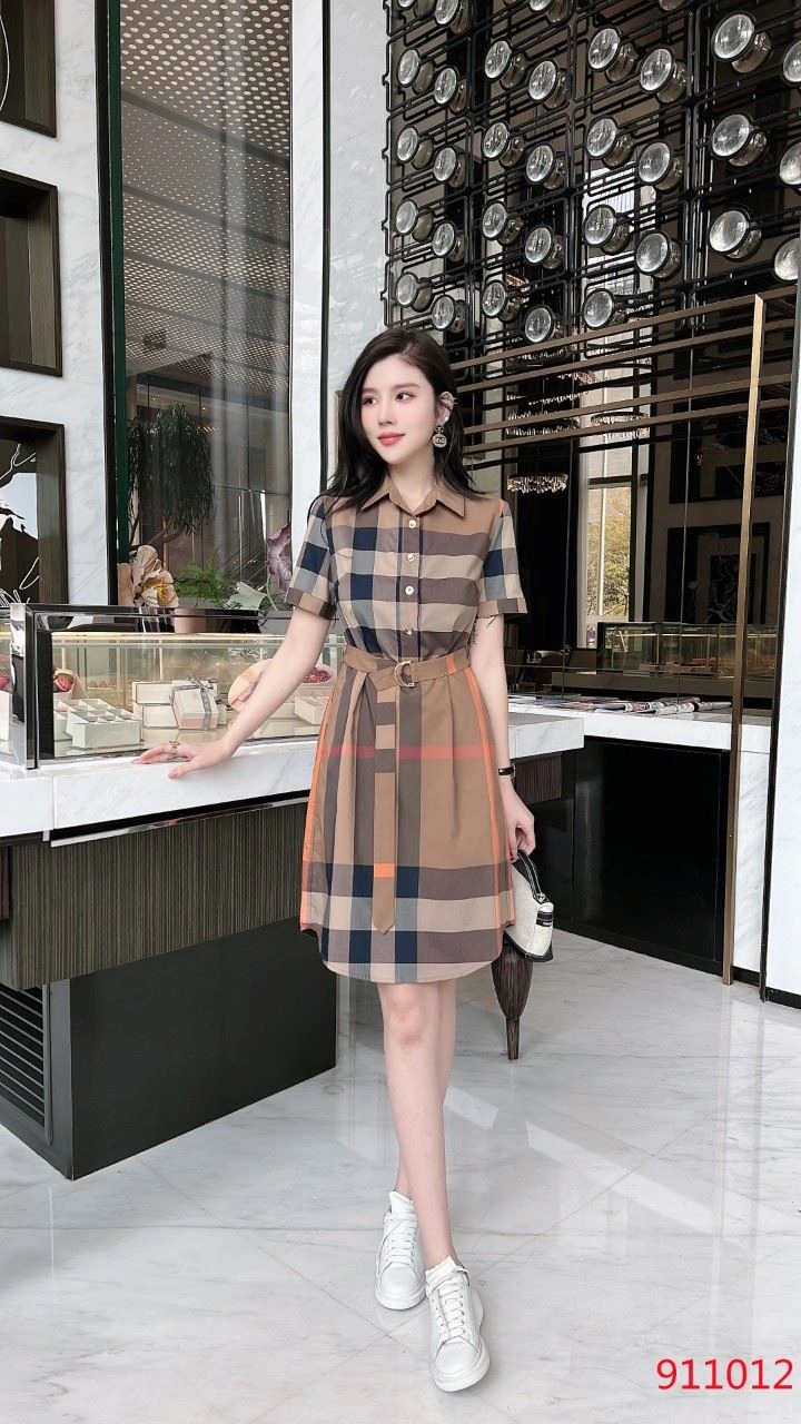 Burberry Dress Timeless 104875