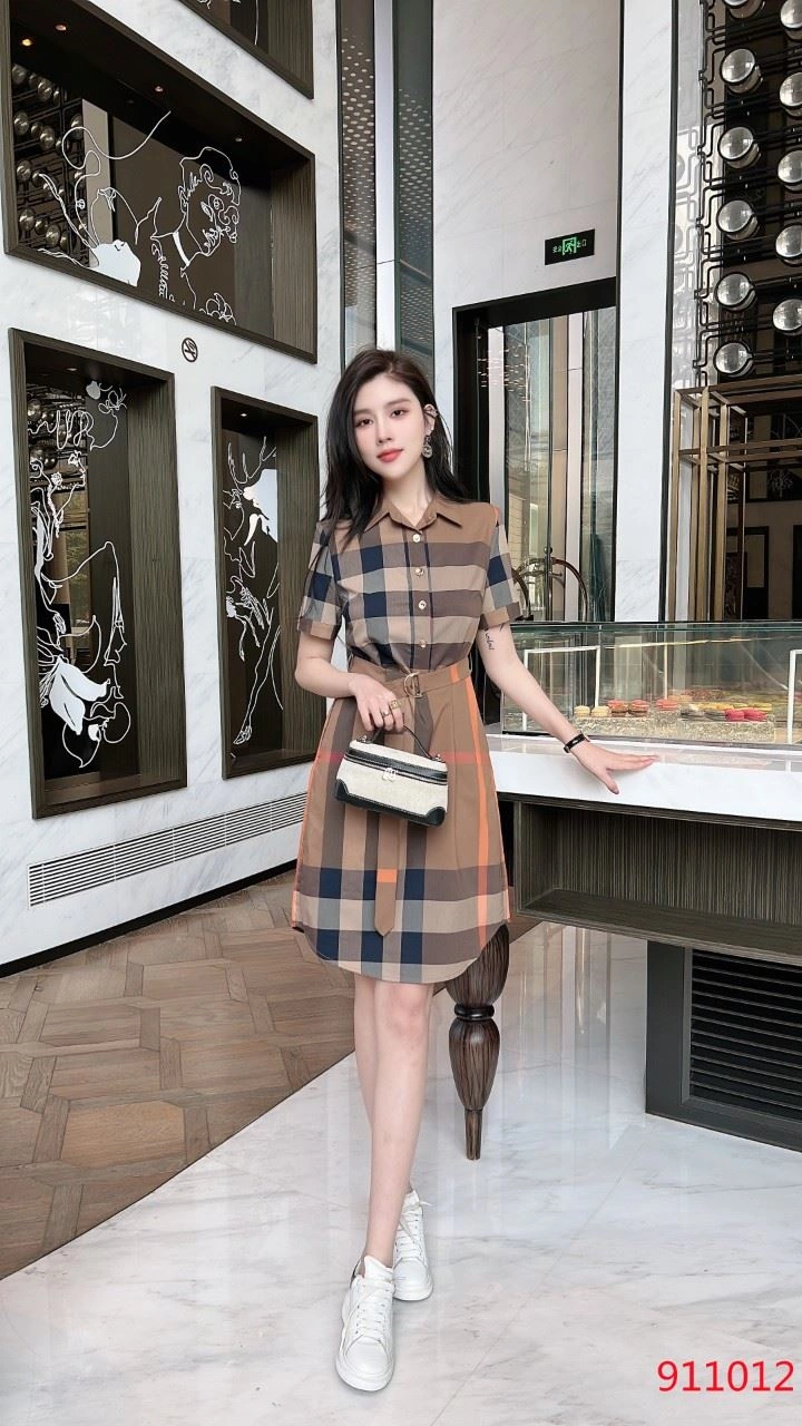 Burberry Dress Timeless 104875