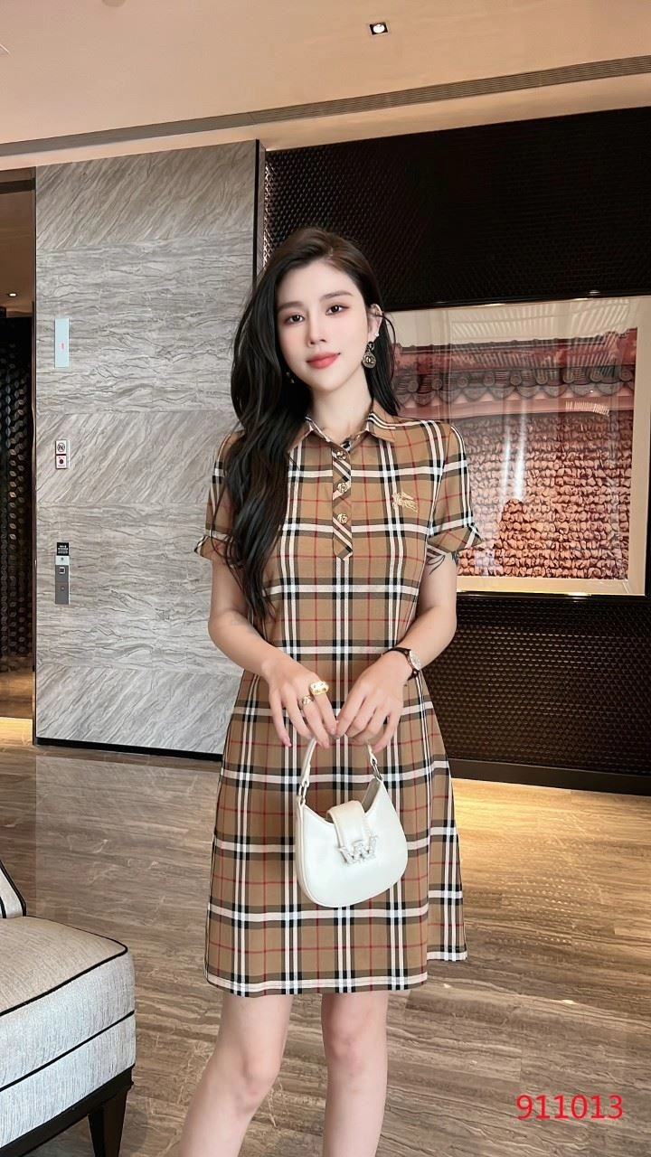 Modern Burberry Dress 104871
