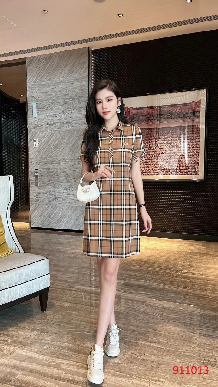 Modern Burberry Dress 104871