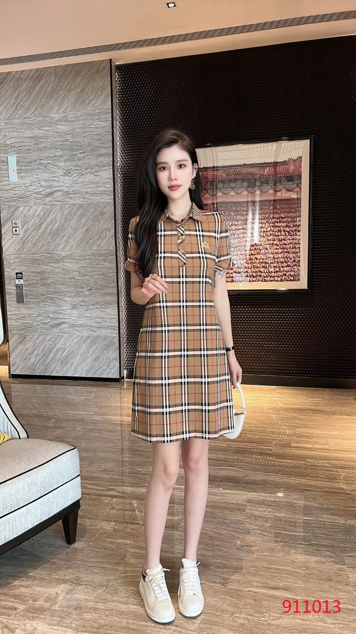 Modern Burberry Dress 104871
