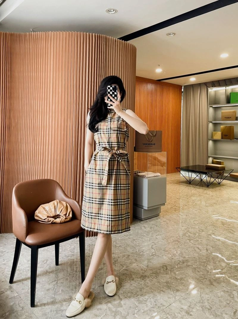 Stretchable Burberry Dress 104811