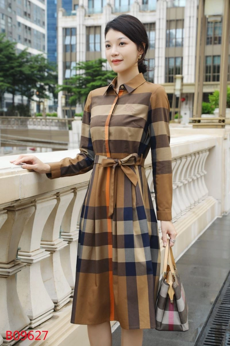 Burberry Dress Bright 104817