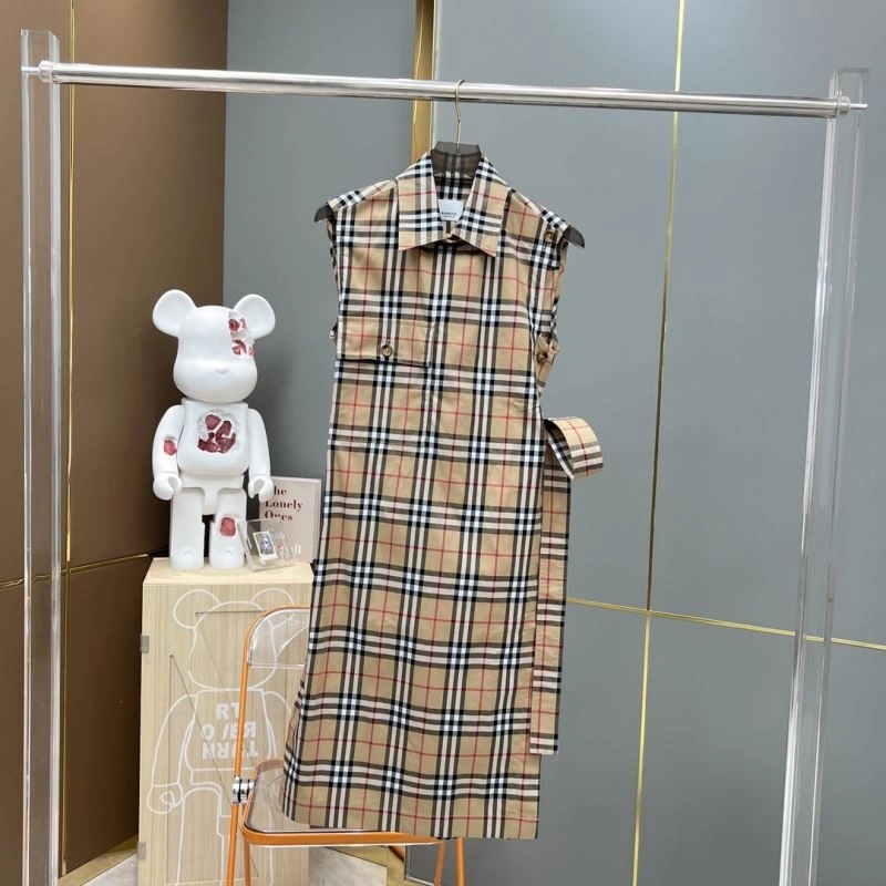 Fashionable Burberry Dress 104781
