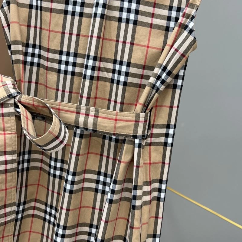 Fashionable Burberry Dress 104781
