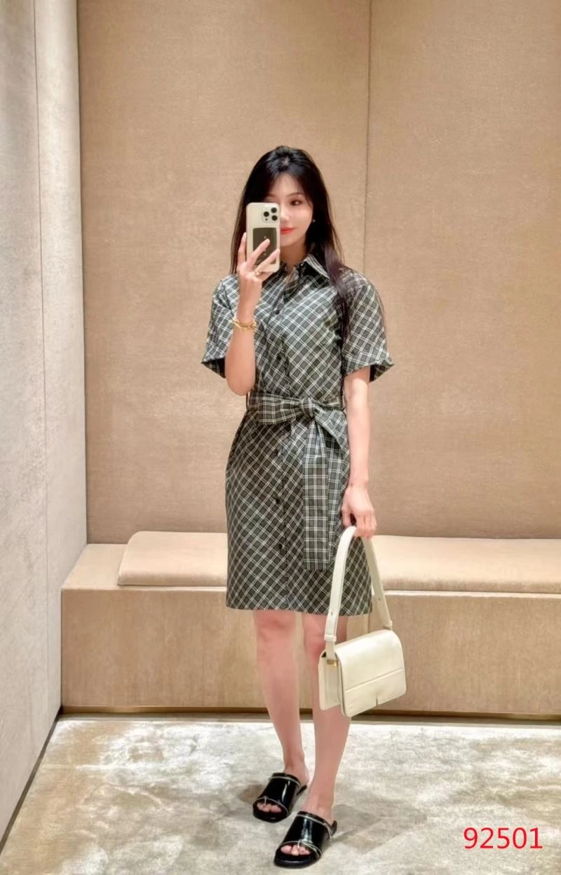 Tailored Burberry Dress 104780