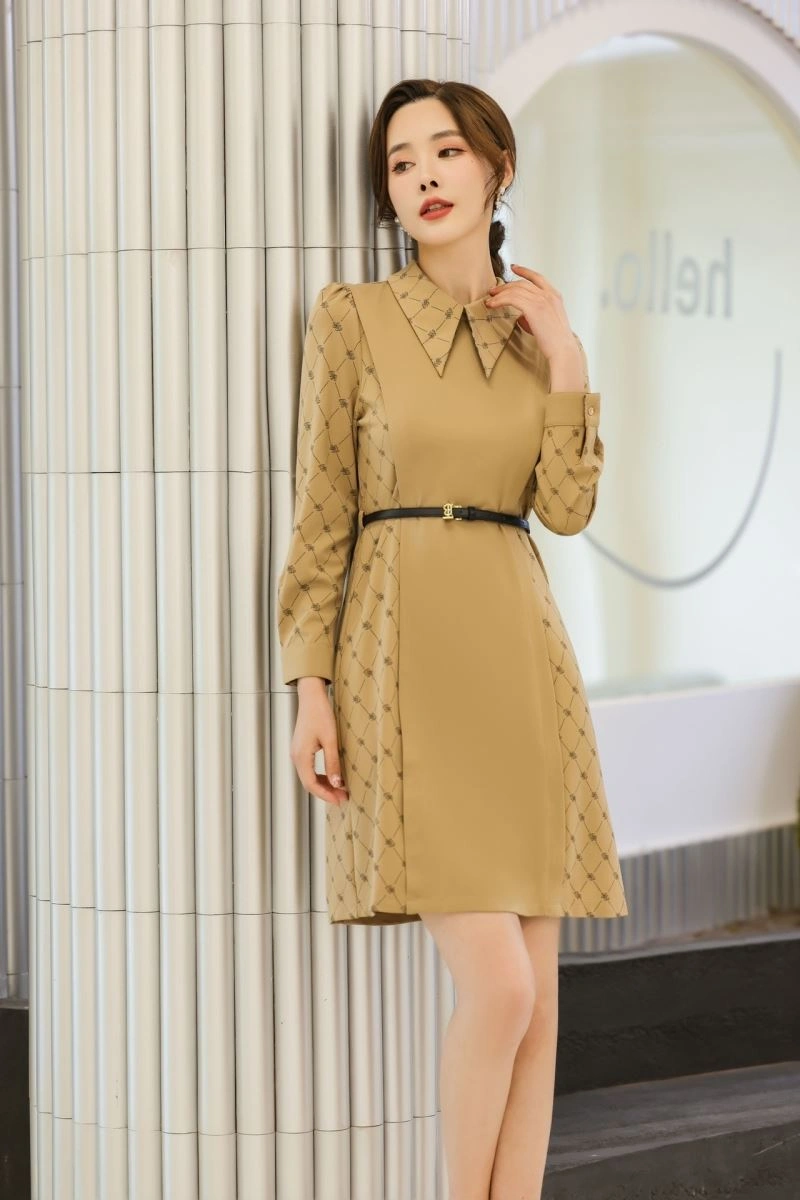 Elegant Burberry Dress 104754