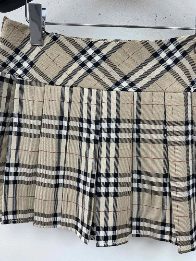 Breathable Burberry Dress 99173