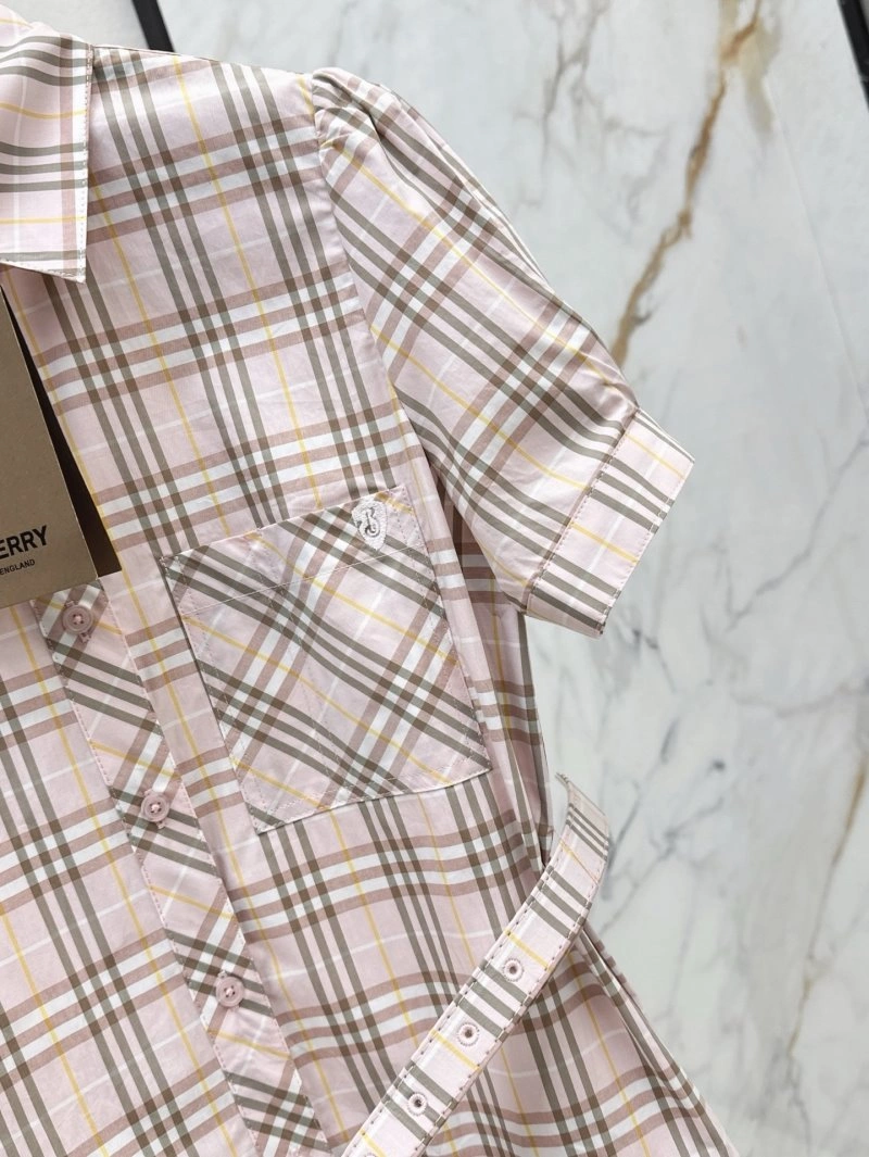 Sophisticated Burberry Dress 99161