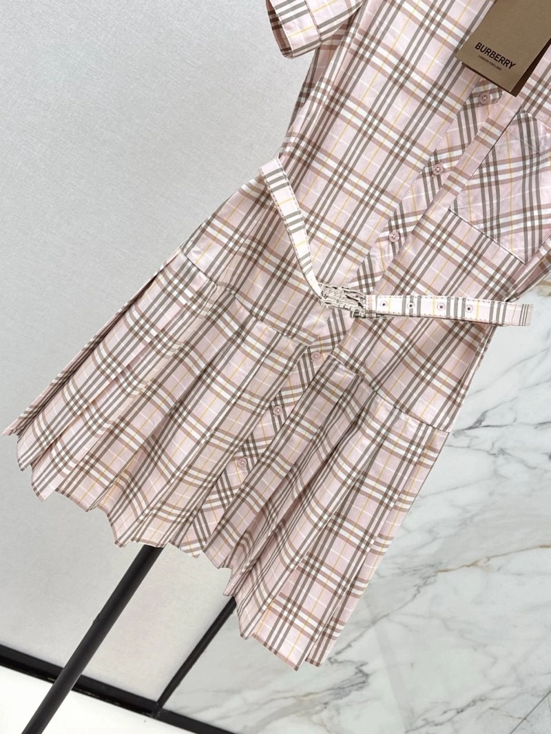 Sophisticated Burberry Dress 99161