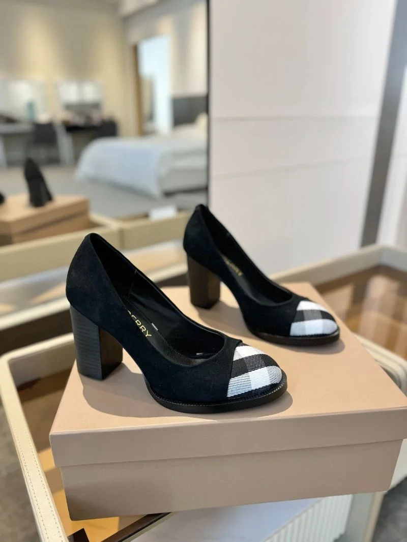 Burberry Heeled Shoes Casual 17179