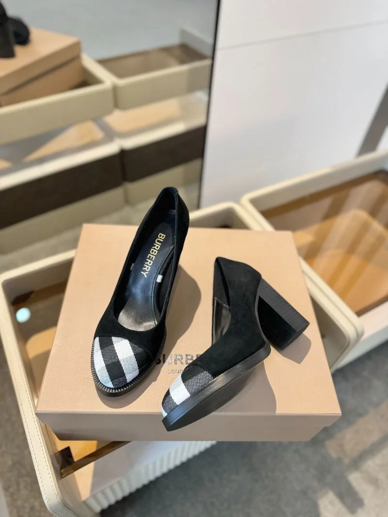 Burberry Heeled Shoes Casual 17179