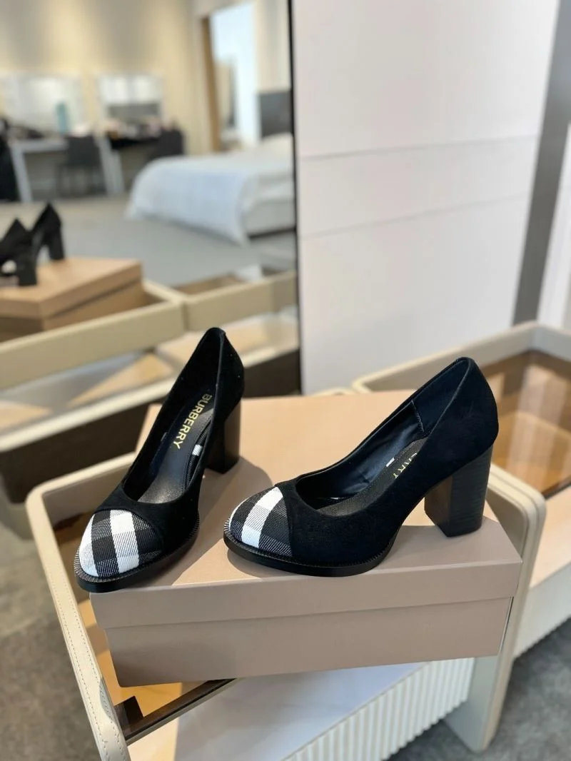 Burberry Heeled Shoes Casual 17179