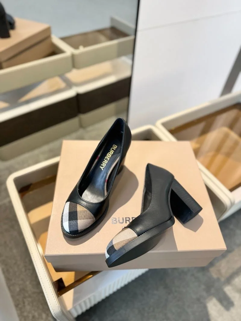 Burberry Heeled Shoes EasyCare 17122