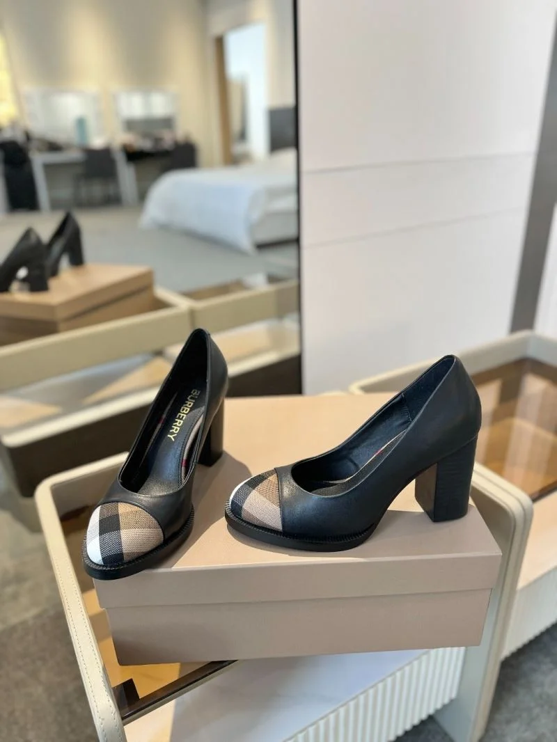 Burberry Heeled Shoes EasyCare 17122
