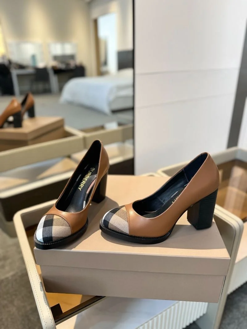 Chic Burberry Heeled Shoes 17115
