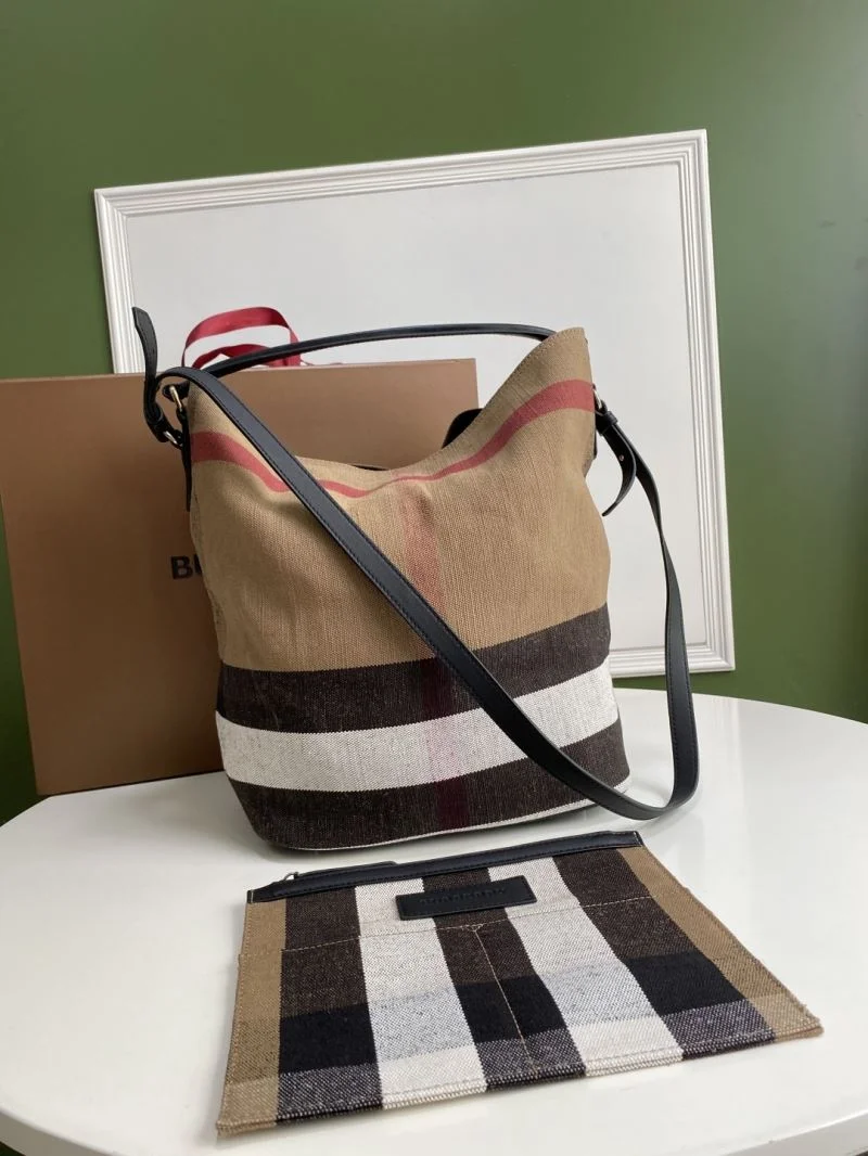 Burberry Hobo Bags WaterResistant 51750
