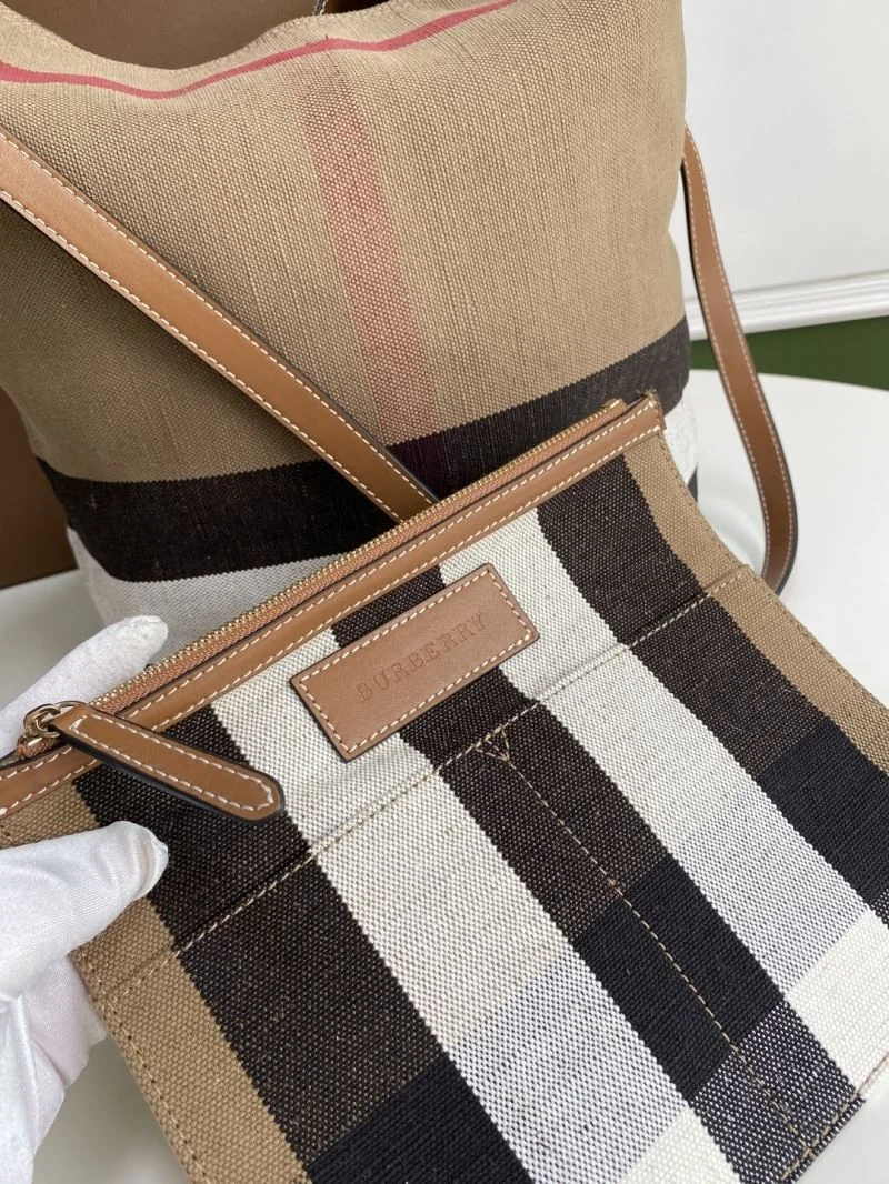 Burberry Hobo Bags Effortless 51742